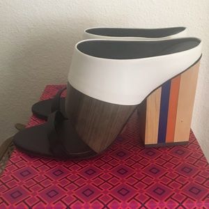 🦋 Tory Burch Mika Mules 🦋